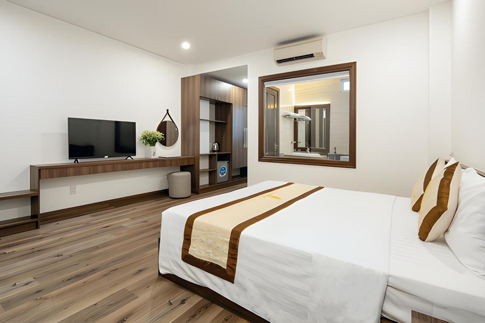 Hoang Linh Riverside Hotel Danang Extérieur photo