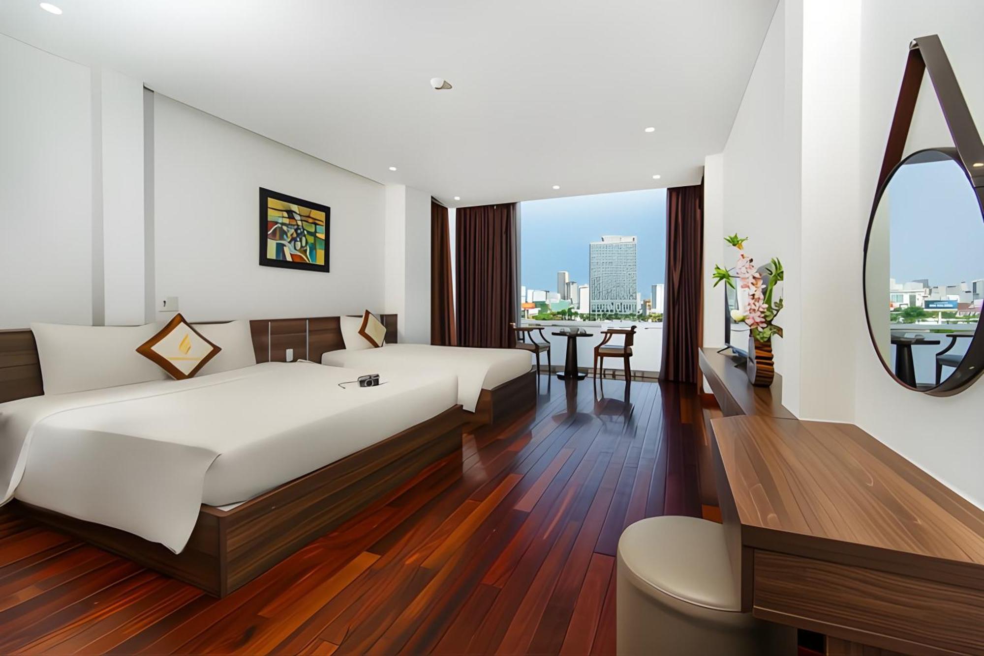 Hoang Linh Riverside Hotel Danang Extérieur photo