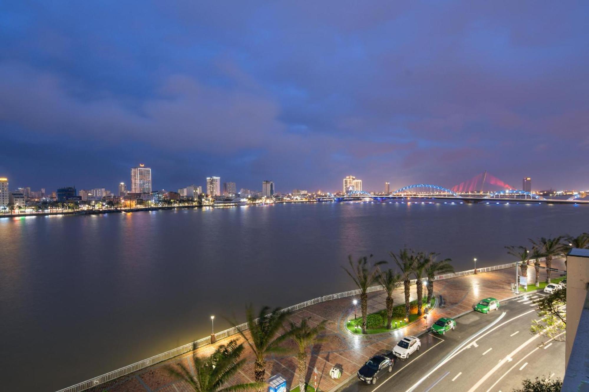 Hoang Linh Riverside Hotel Danang Extérieur photo