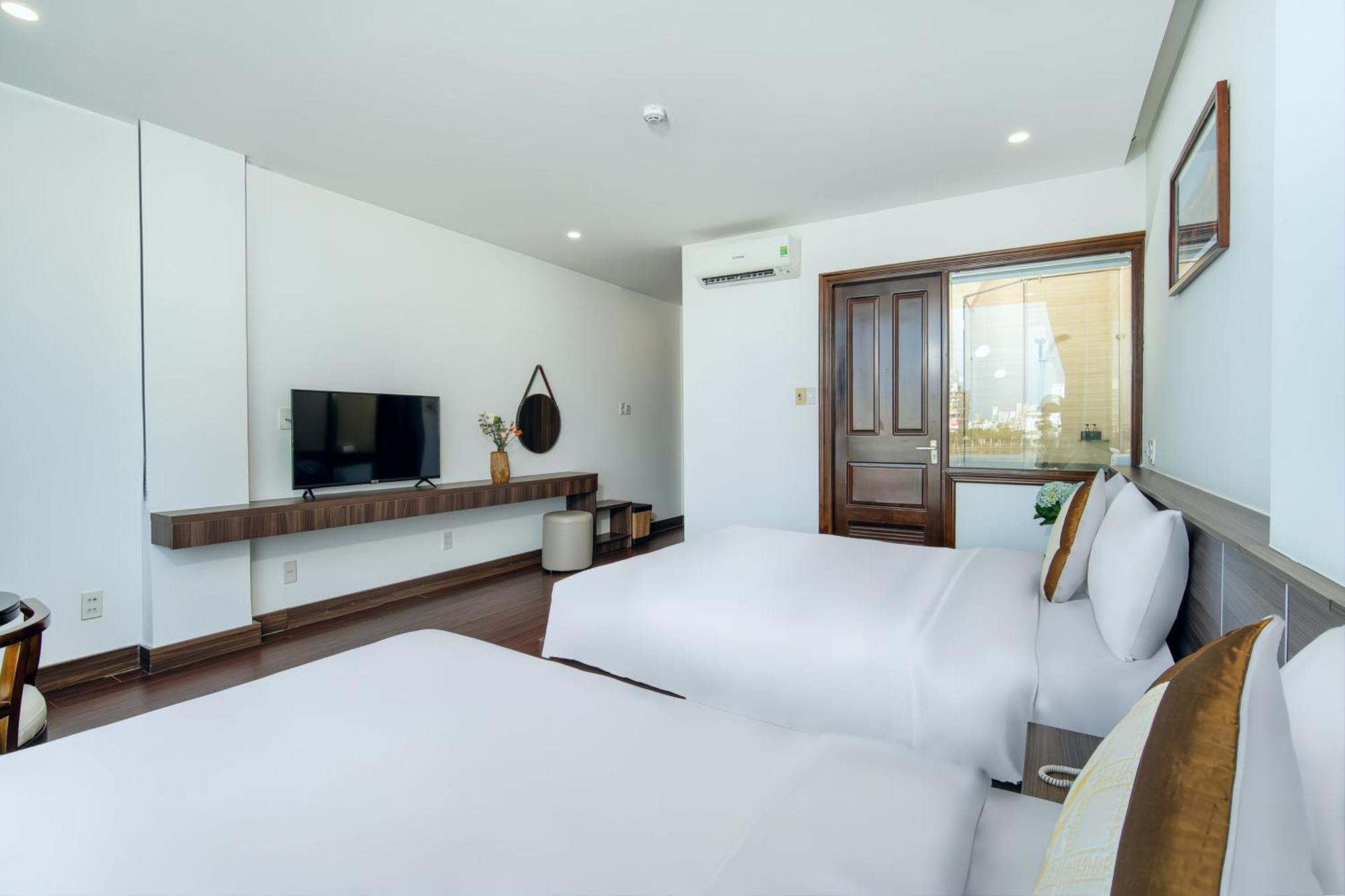 Hoang Linh Riverside Hotel Danang Extérieur photo