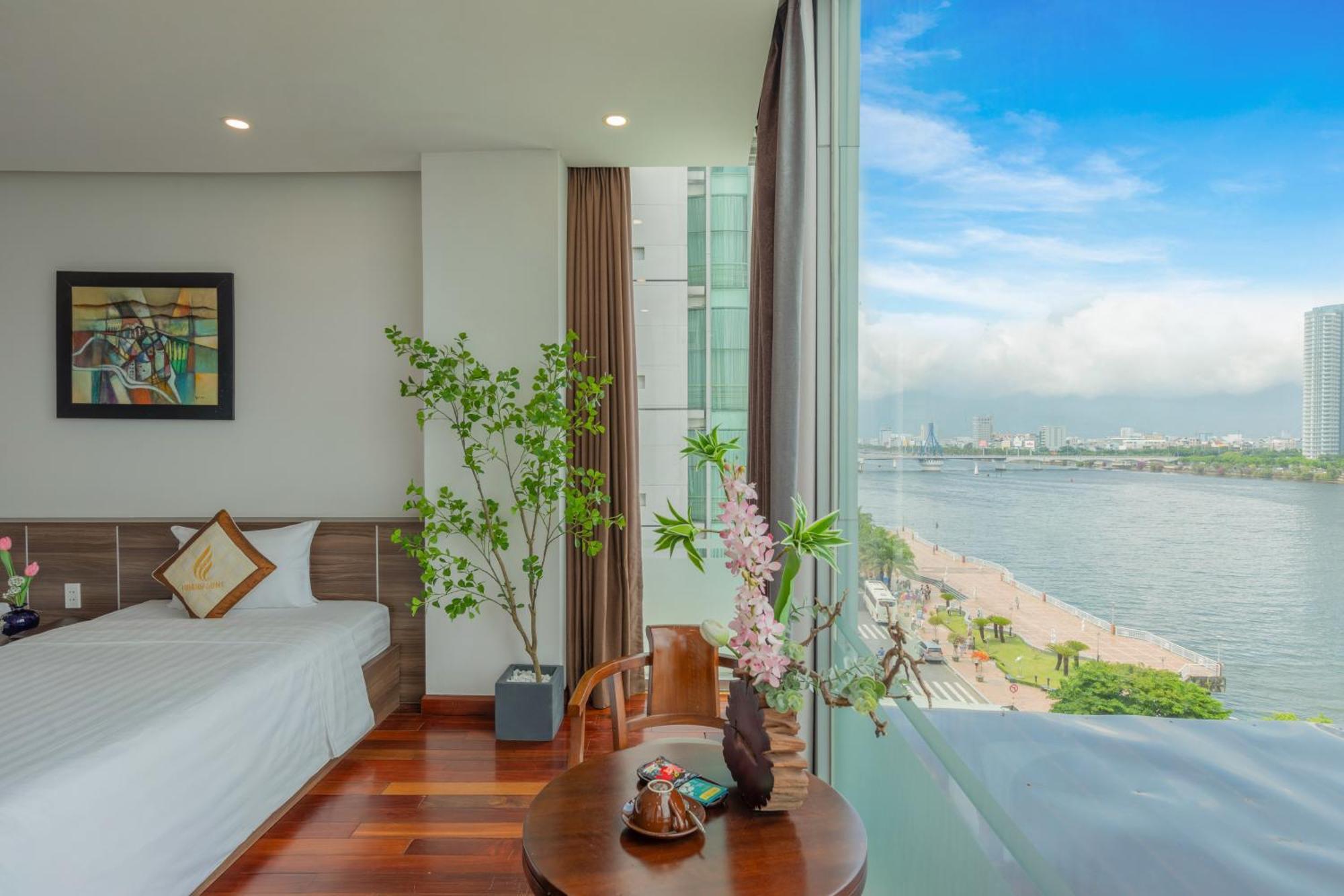 Hoang Linh Riverside Hotel Danang Extérieur photo